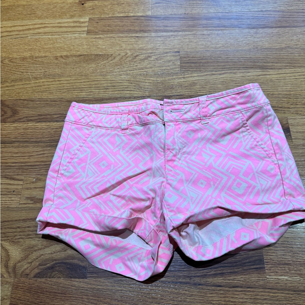 Pink Geometric Women's Shorts